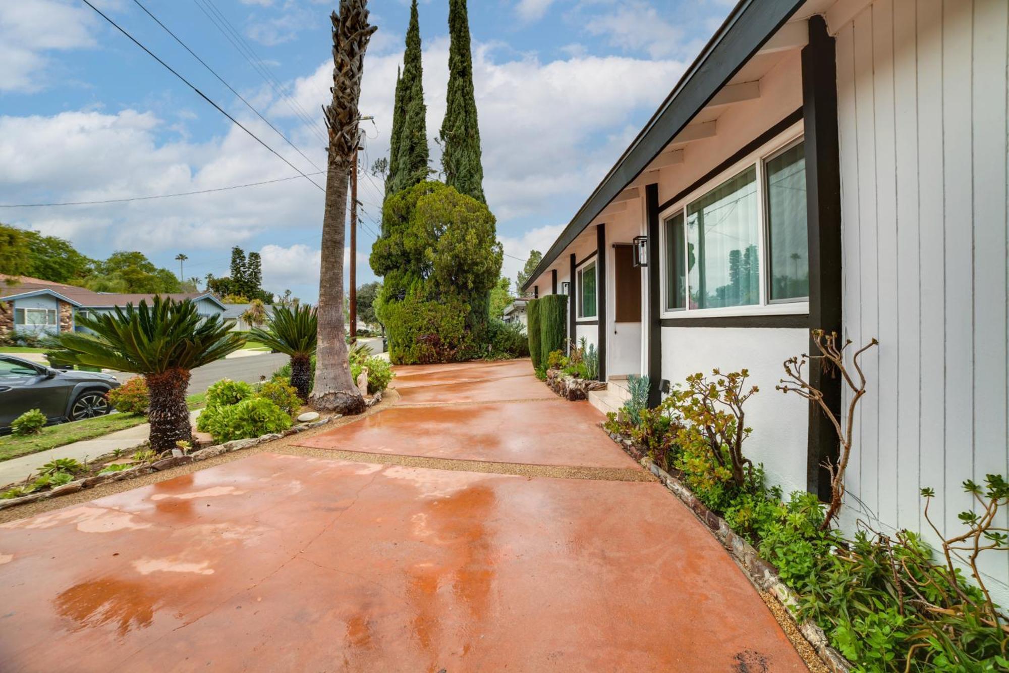 Private Pool And Patio Luxe Encino Family Getaway