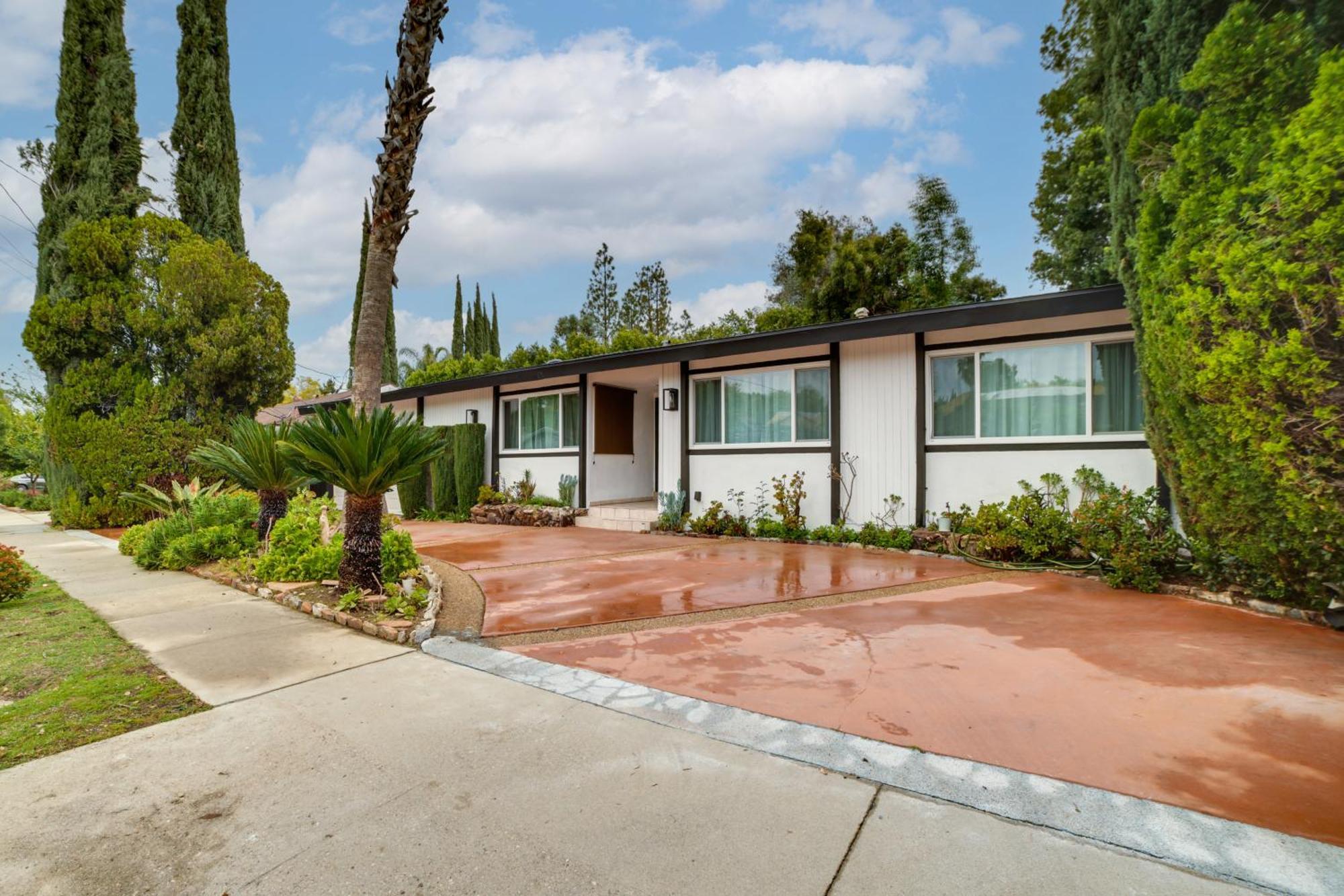 Private Pool And Patio Luxe Encino Family Getaway * Los Angeles