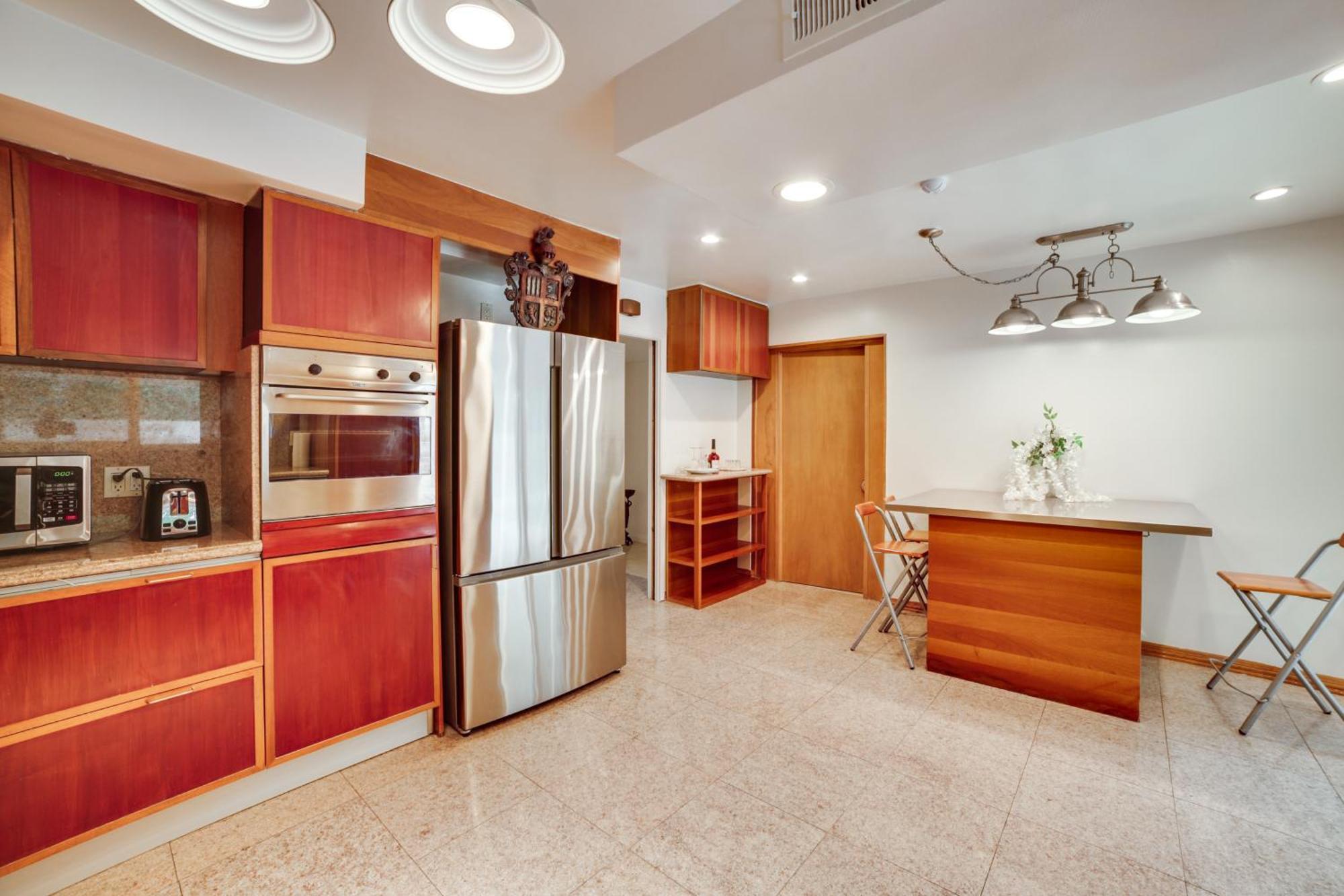 Private Pool And Patio Luxe Encino Family Getaway Los Angeles